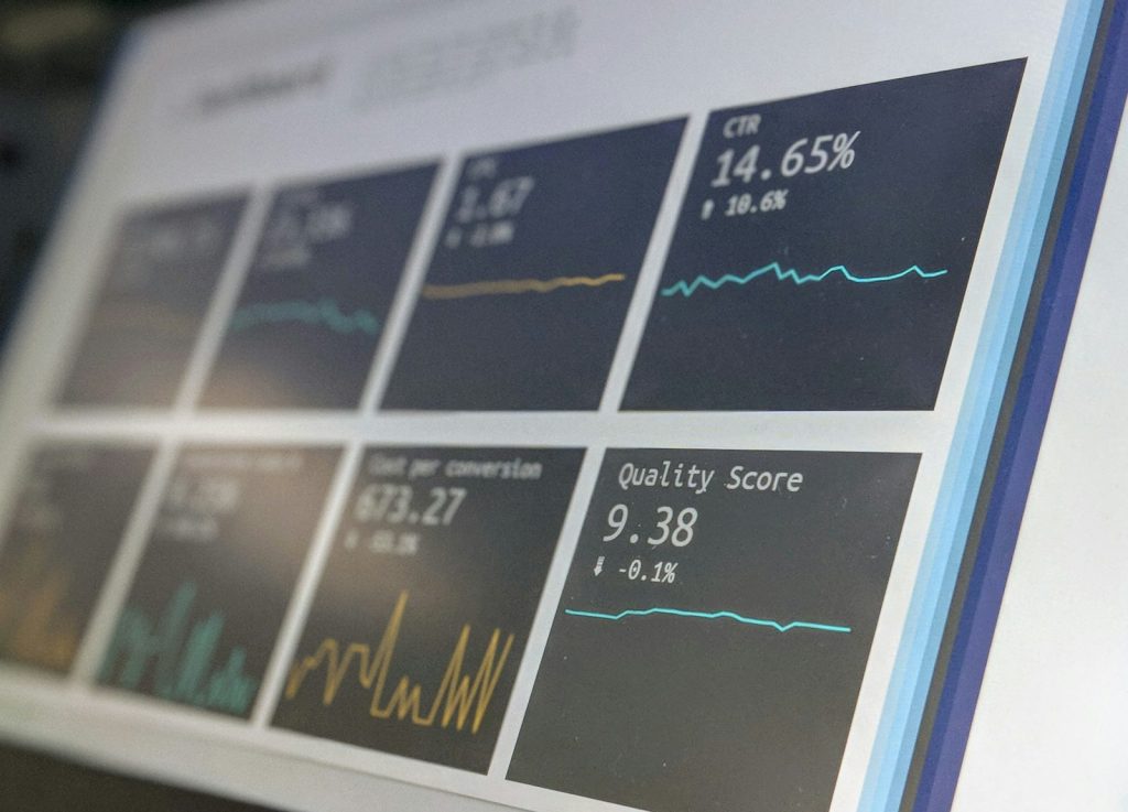 Embudos de venta digitales explicados con un esquema de fases